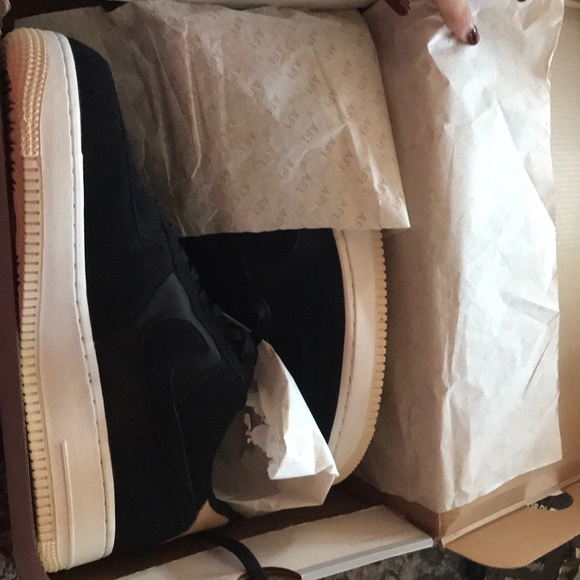 Nike Air Force 1 07 black edition size 10.5 - Picture 2 of 4